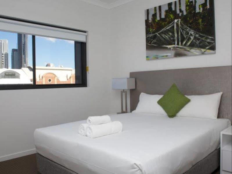 Atrio Apartamentos Brisbane Exterior foto